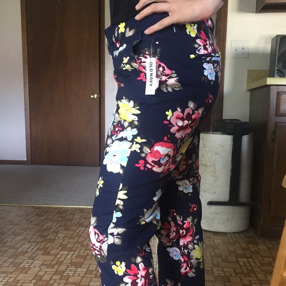 NEW OLD NAVY PANTS